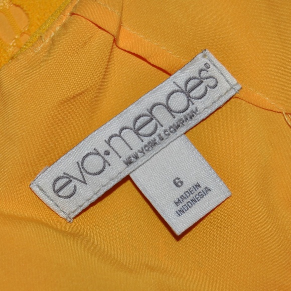 EVA MENDES x NY&CO Yellow Maria Lace Dress [F8] - Picture 5 of 7